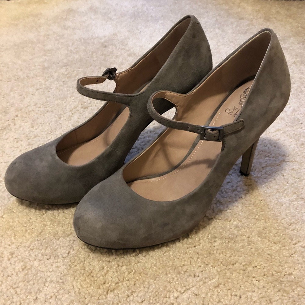 Vince Camuto grey suede Mary Jane pump Sz 10